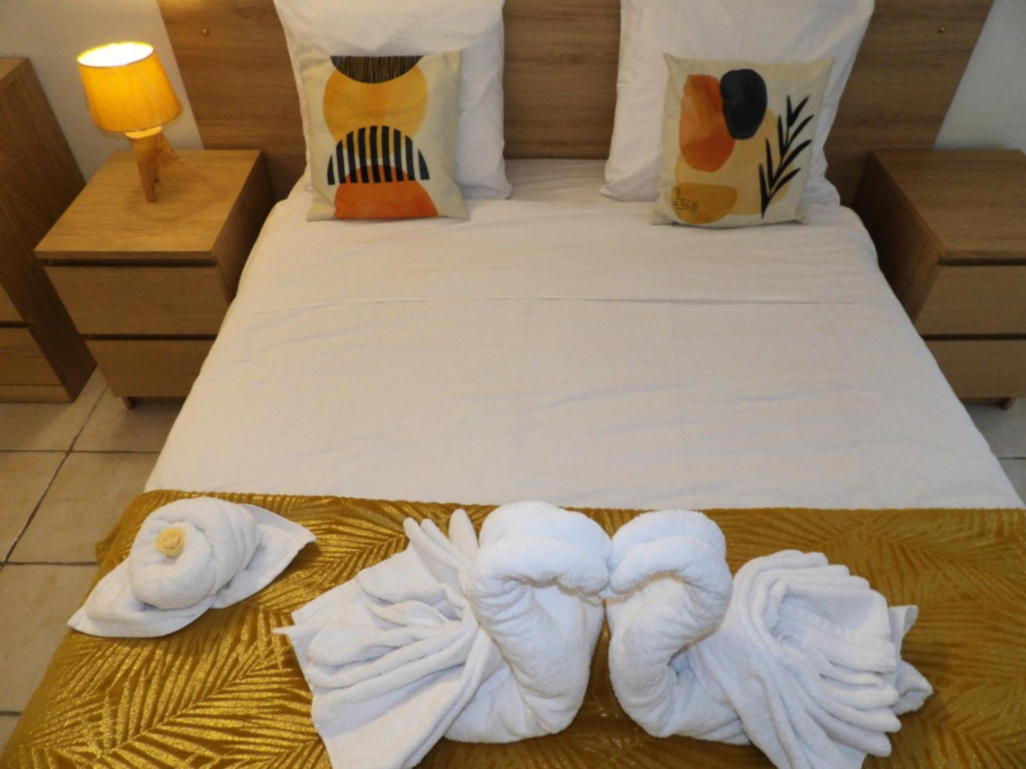 Le Cosy Wiener *Paris*Gare A 300 M*Disneyland* 샹-쉬르-마른 외부 사진